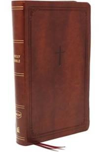 Productafbeelding: voorkant van NKJV Compact Large Print Reference Bible (Comfort Print)-Brown Leathersoft