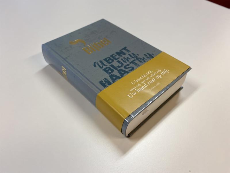 Productafbeelding: achterkant van Roodletterbijbel - design quote