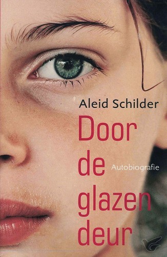 Productafbeelding: voorkant van Door de glazen deur