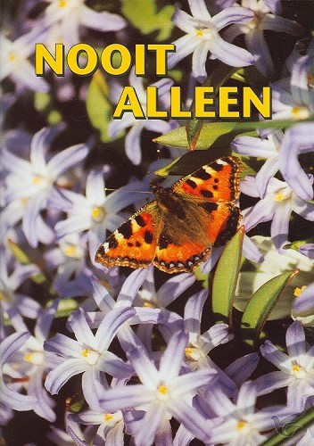 Productafbeelding: voorkant van Nooit alleen