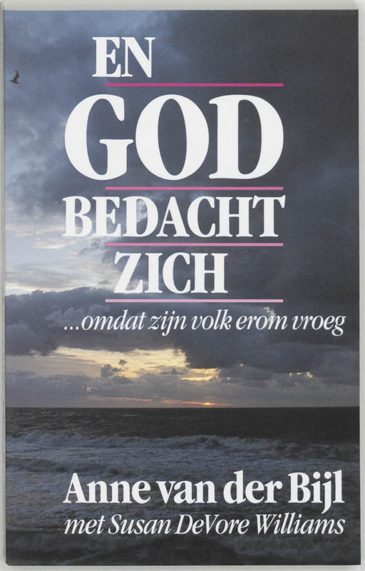 Productafbeelding: voorkant van En God bedacht zich