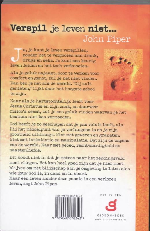 Productafbeelding: achterkant van Verspil je leven niet