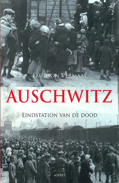 Productafbeelding: voorkant van Auschwitz  POD