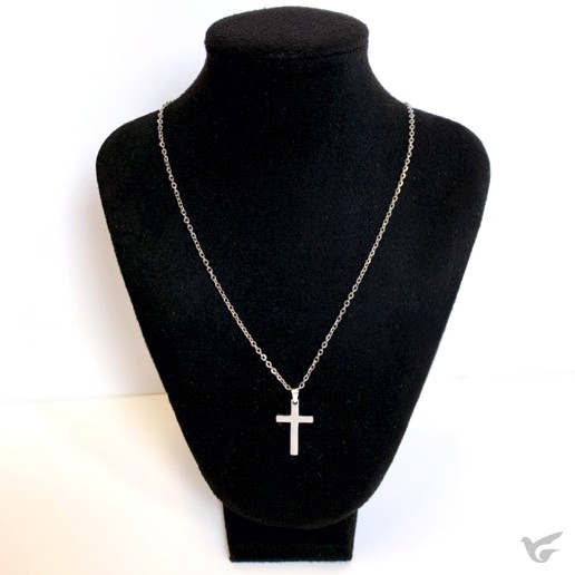 Productafbeelding: voorkant van Ketting kruisje 2,5cm zilver